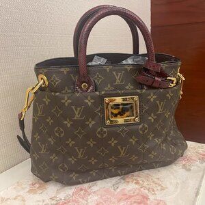 Louis Vuitton Etoile Tote Handbag (Large) with Rare Red Python Leather Handle an